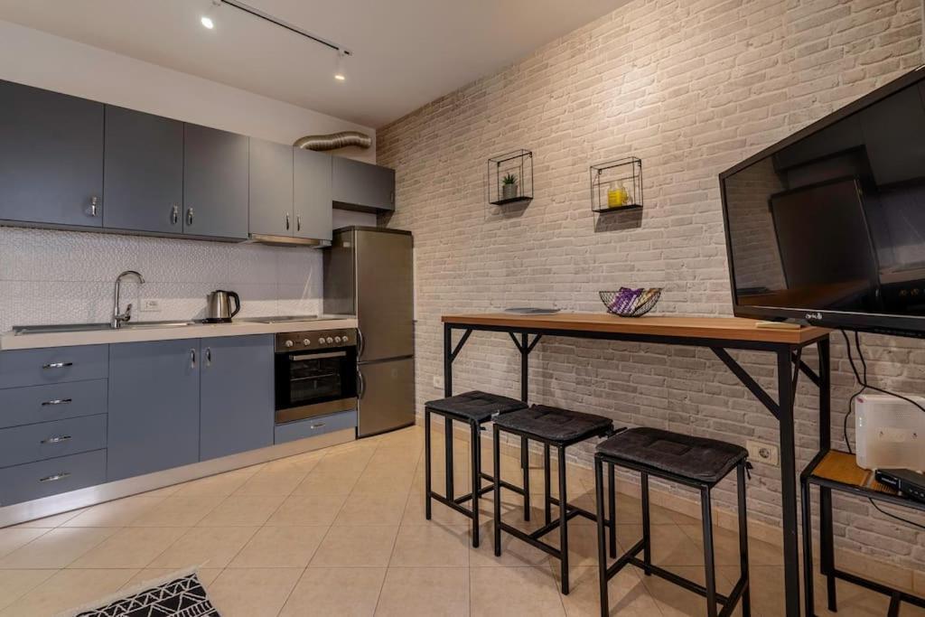 New Bazaar Apartment Tirana Exterior photo